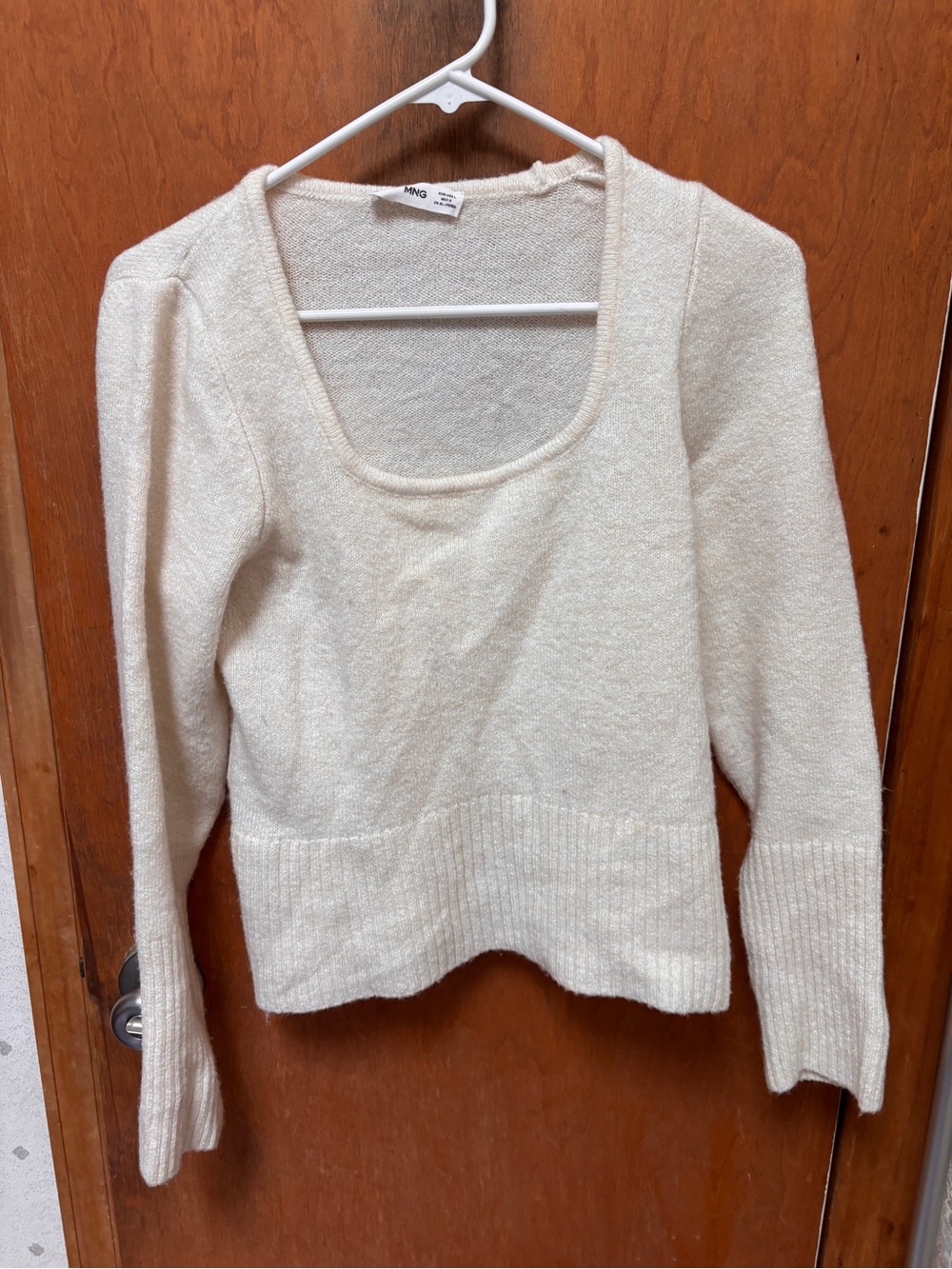 Mango Cream Scoop-Neck Lightweight Knit Sweater